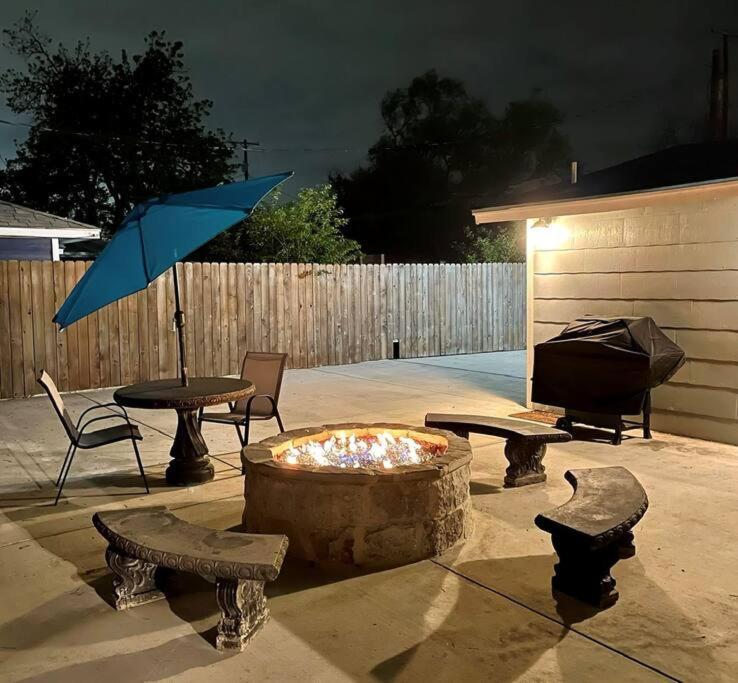 Cozy Haus Relaxing 'Home Base' Wifi Location Close To Town And Rivers, Schlitterbahn, Gruene Ню Браунфелс Екстериор снимка